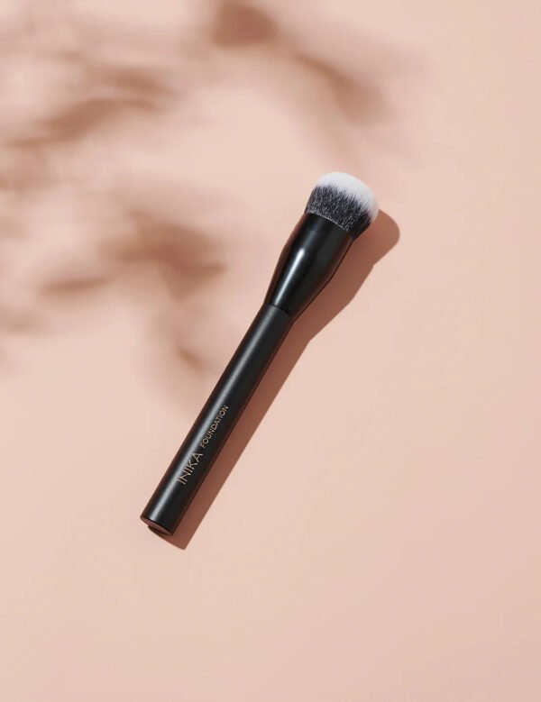 inika | organic foundation brush