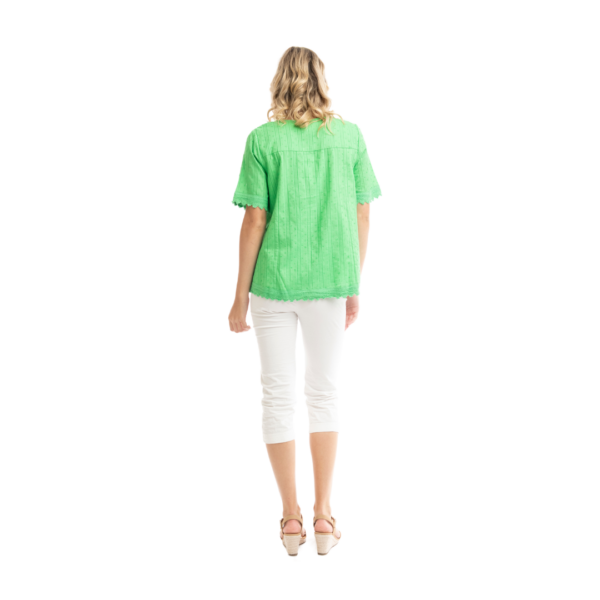 broderie top | parrot